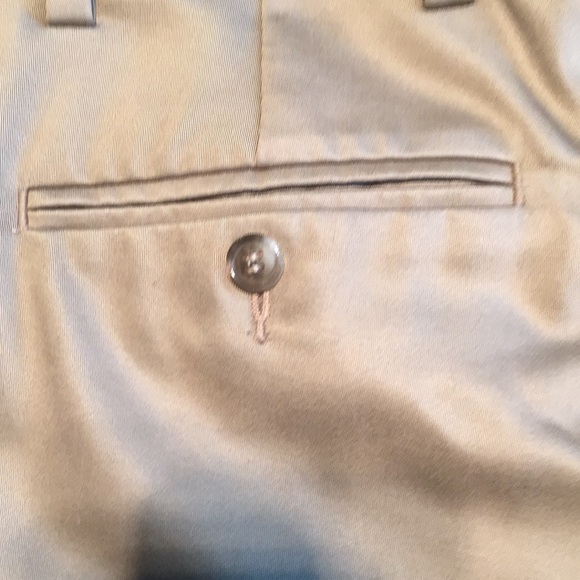 Docker’s Khaki Men’s Trousers - Picture 3 of 6